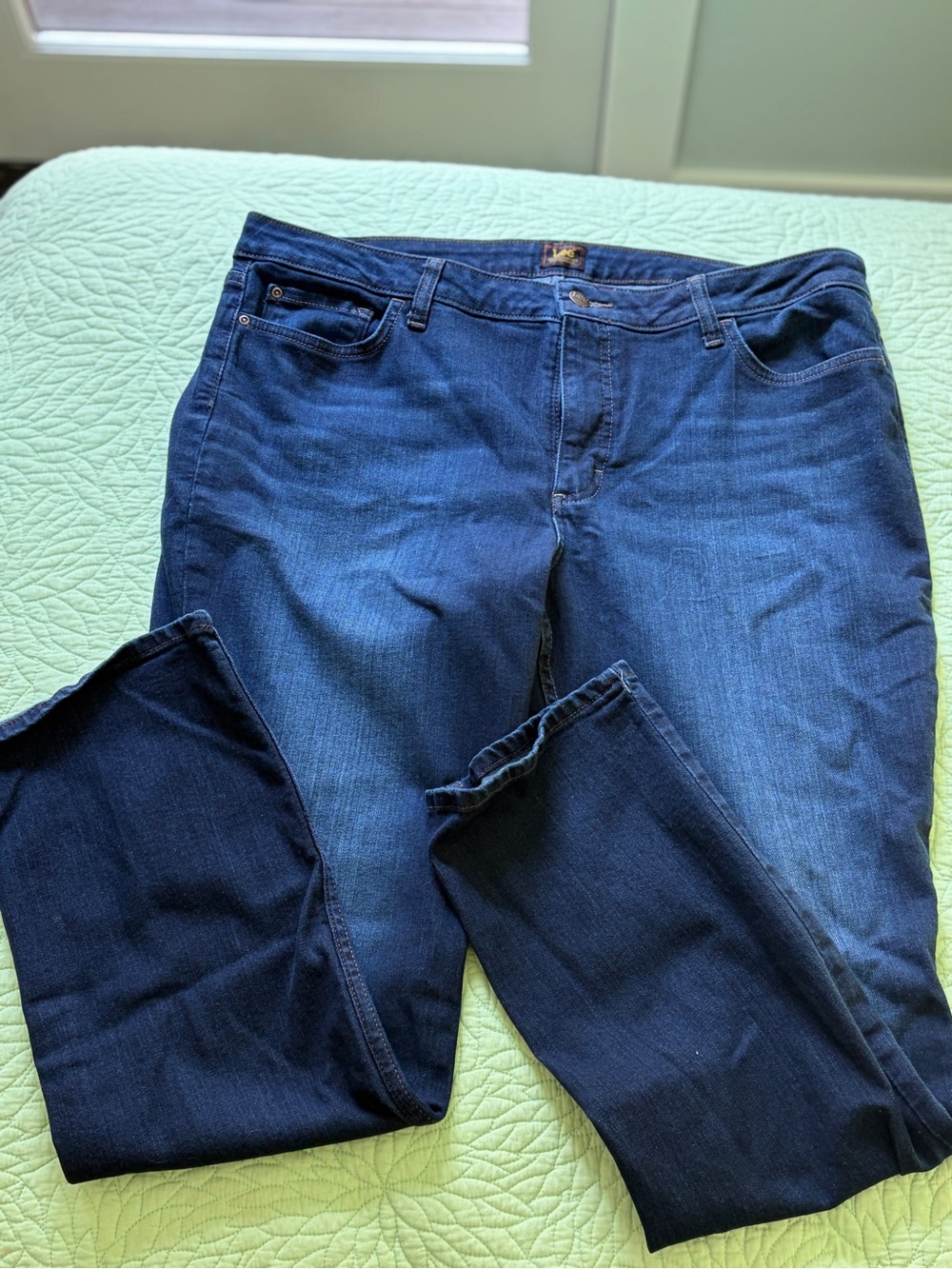 Lee Women's Straight Leg Jeans in Dark Blue Denim